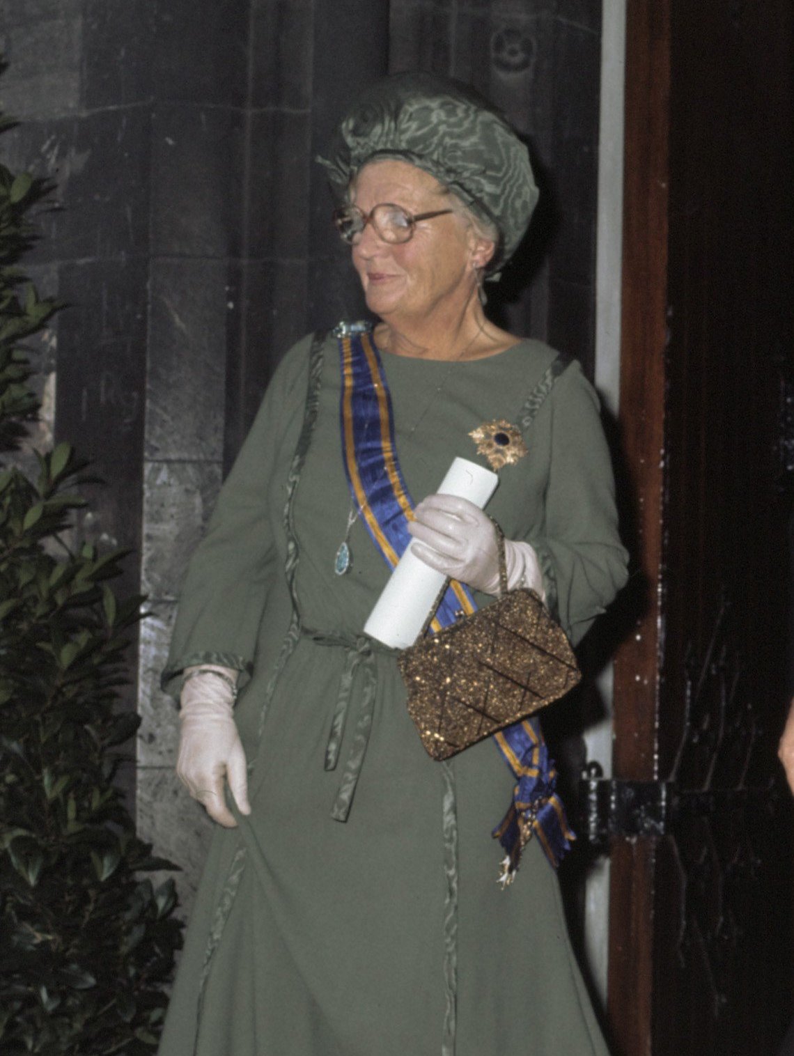 Queen Juliana is pictured in The Hague on Prinsjesdag, September 20, 1977 (Bert Verhoeff/Anefo/Nationaal Archief/Wikimedia Commons)
