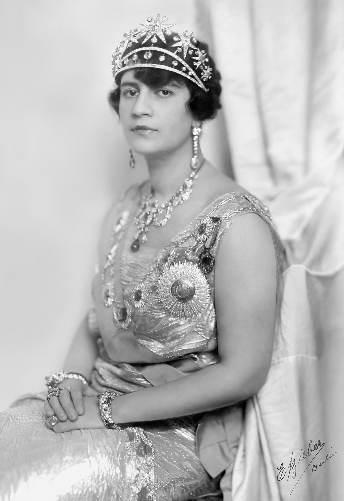 Queen Soraya of Afghanistan, ca. 1920s (Wikimedia Commons)