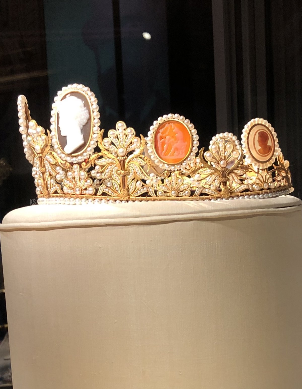 The Cameo Tiara on display at the Royal Palace in Stockholm, part of the Golden Jubilee festivities for King Carl XVI Gustaf of Sweden, 2023 (Photo generously shared with us by Kristina; do not reproduce)