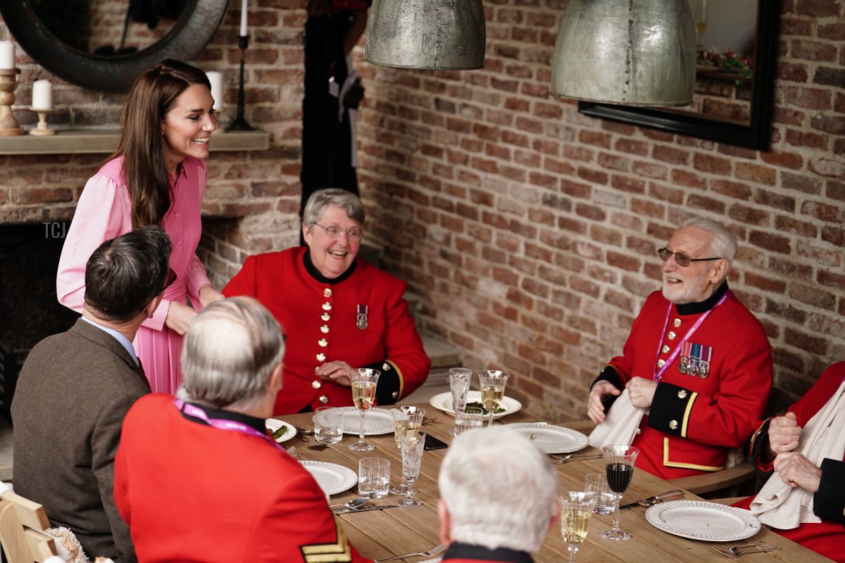 The Princess of Wales speaks to the Chelsea Pensioners, after taking part in the first Children's Picnic at the RHS Chelsea Flower Show, at the Royal Hospital Chelsea on May 22, 2023 in London, England (Jordan Pettitt-WPA Pool/Getty Images)