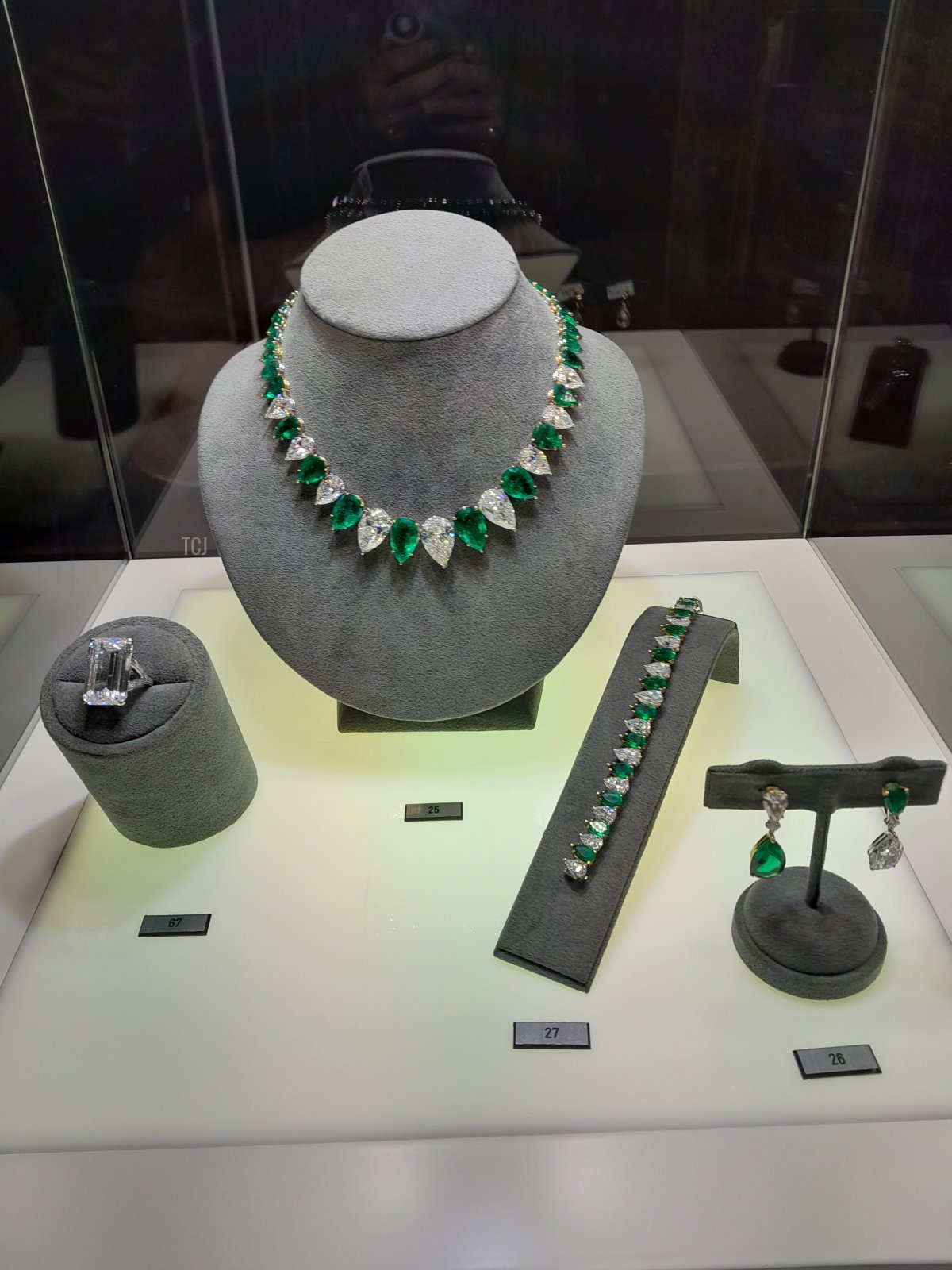 Pieces of diamond and emerald jewelry from the collection of Heidi Horten, recently sold by Christie's in Geneva (Photo © Thomas. Do not reproduce.)