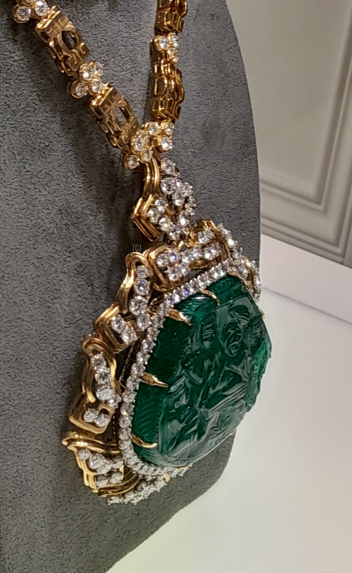 A gold, diamond, and carved emerald necklace by Harry Winston, from the collection of Heidi Horten, recently sold by Christie's in Geneva (Photo © Thomas. Do not reproduce.)