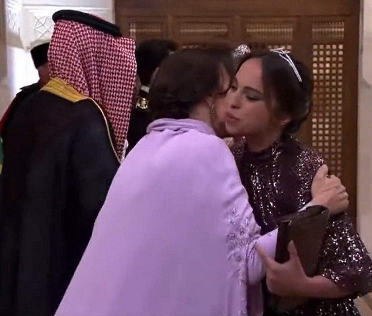 Princess Salma bint Abdullah attends a banquet celebrating the wedding of Crown Prince Hussein and Princess Rajwa in Amman, June 1, 2023 (Screencapture/Roya News English)