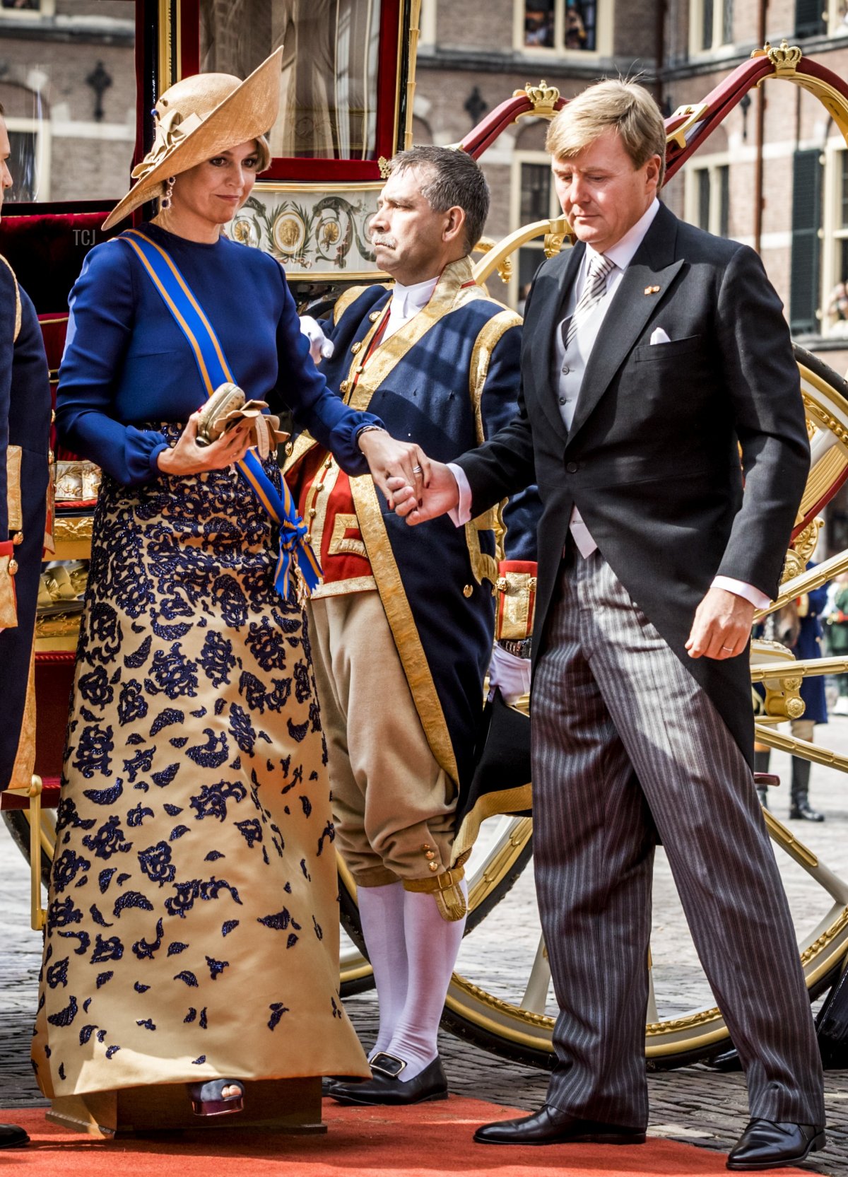 King Willem-Alexander and Queen Máxima of the Netherlands arrive at the Binnenhof in The Hague on Prinsjesdag, September 20, 2016 (REMKO DE WAAL/AFP via Getty Images)