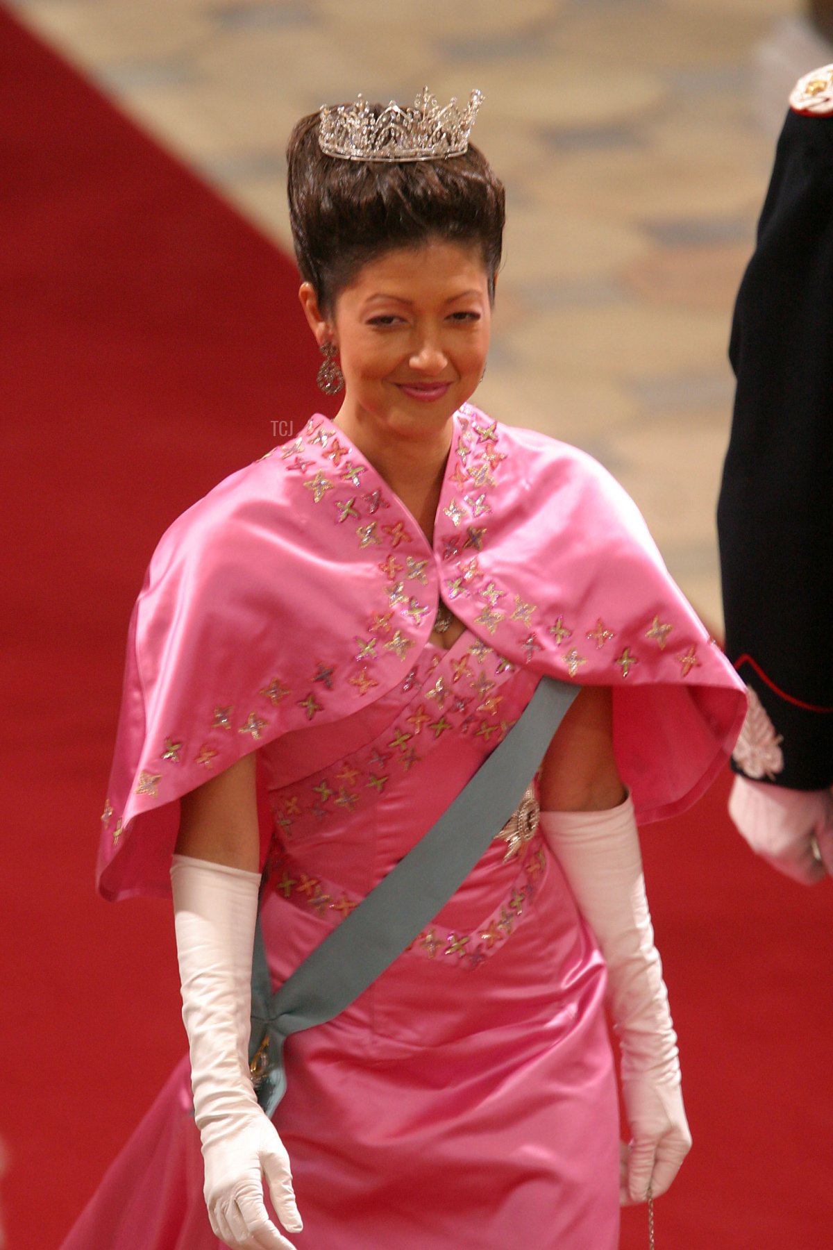 Princess Alexandra of Denmark arrives to attend the wedding of her brother-in-law, Crown Prince Frederik and Mary Donaldson at Copenhagen Cathedral on May 14, 2004 (Sean Gallup/Getty Images)