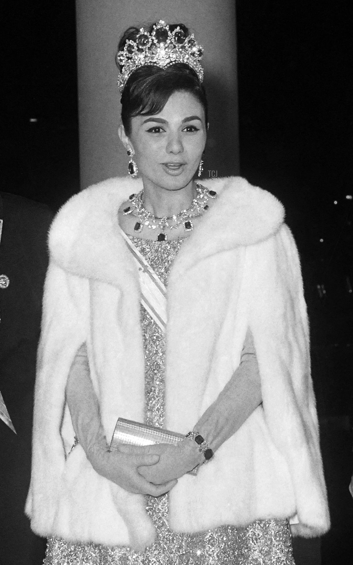 President John F. Kennedy and First Lady Jacqueline Kennedy host the Shah and Shahbanu of Iran for a state dinner at the White House in Washington, D.C., on April 11, 1962 (AFP via Getty Images)