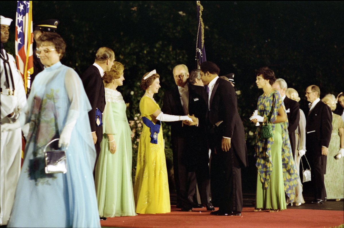 Prince Philip, First Lady Betty Ford, Queen Elizabeth II, and President Gerald Ford greet guests in a receiving line before a state dinner at the White House in Washington, D.C., July 7, 1976 (National Archives and Records Administration/Wikimedia Commons)