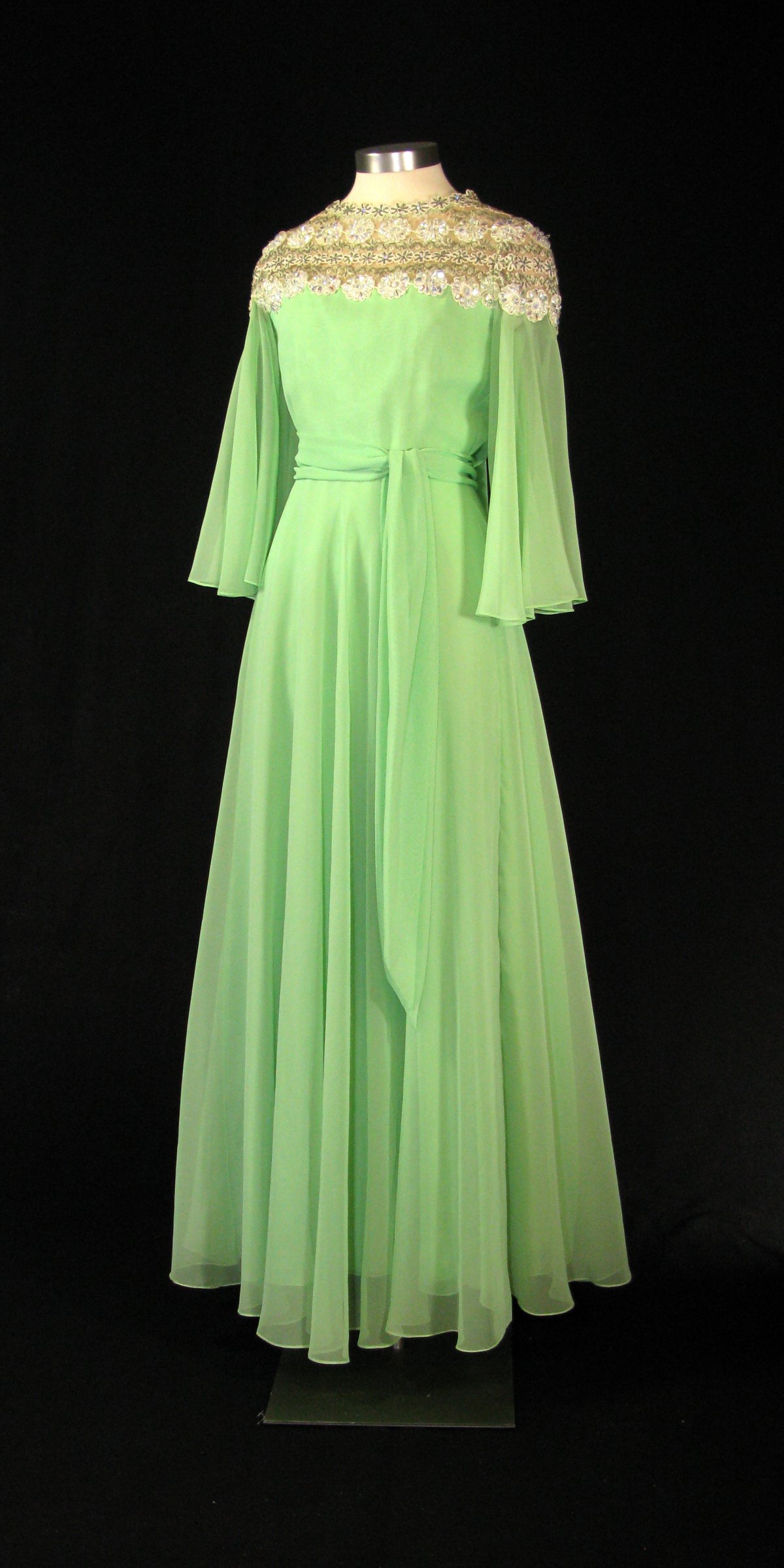 First Lady Betty Ford's 1976 British state dinner gown is displayed at the Gerald R. Ford Presidential Library and Museum in Grand Rapids, Michigan (National Archives and Records Administration/Wikimedia Commons)