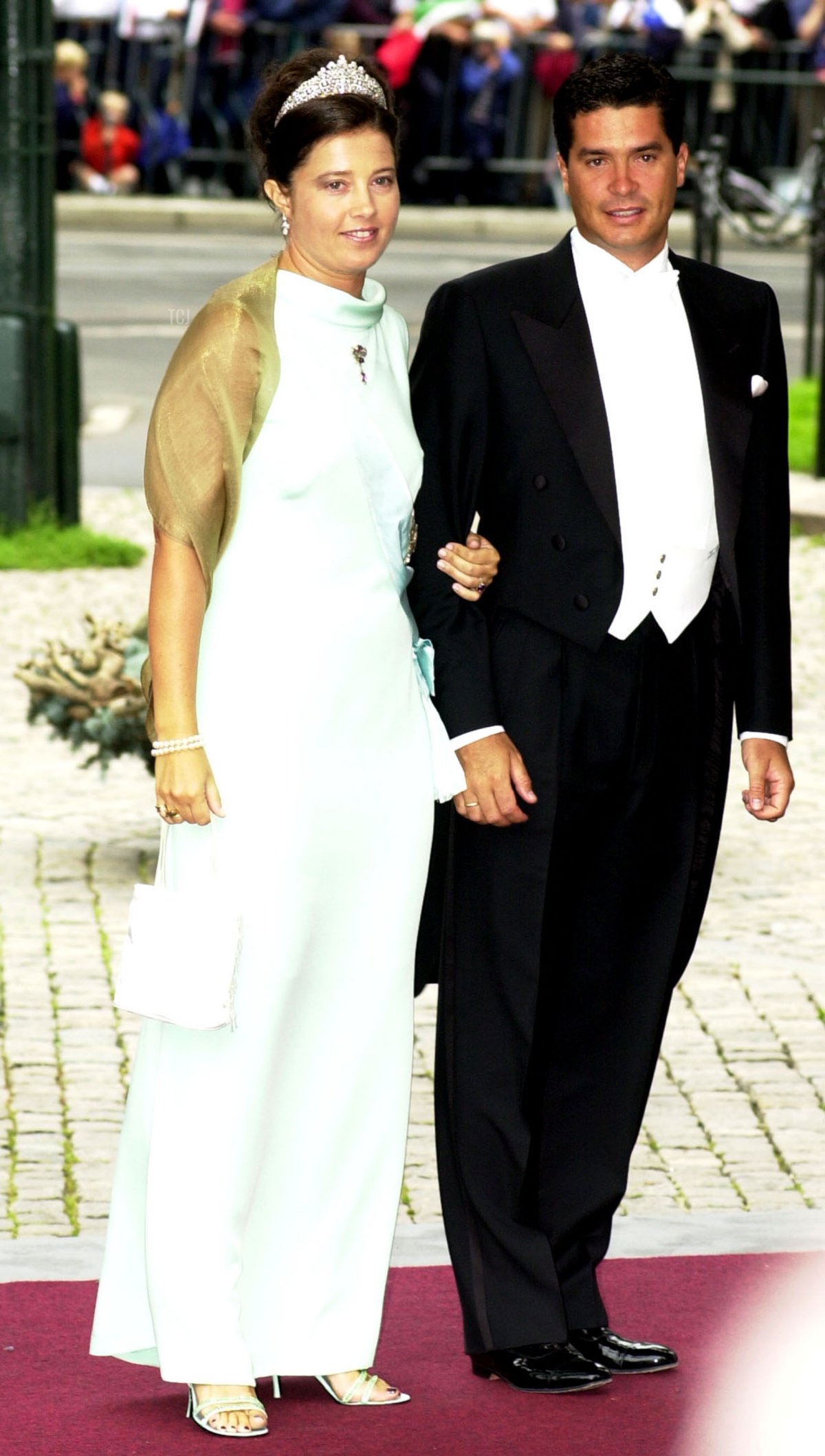 Princess Alexia of Greece and Denmark and Carlos Morales Quintana attend the wedding of Crown Prince Haakon of Norway and Mette-Marit Tjessem Hoiby in Oslo on August 25, 2001 (Anthony Harvey/Getty Images)