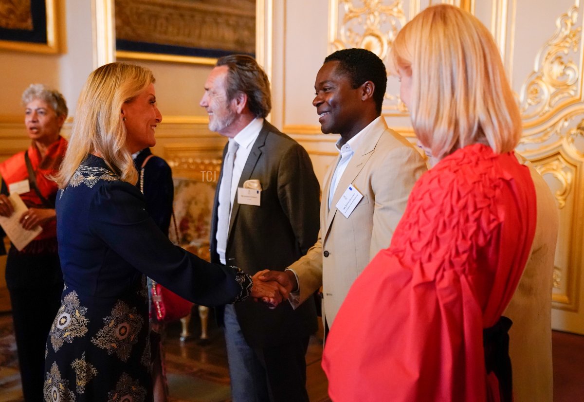 The Duchess of Edinburgh greets David Oyelowo during a reception at Windsor Castle to celebrate the work of William Shakespeare, on the 400th anniversary of the publication of the First Folio on July 18, 2023 (Andrew Matthews - Pool/Getty Images)