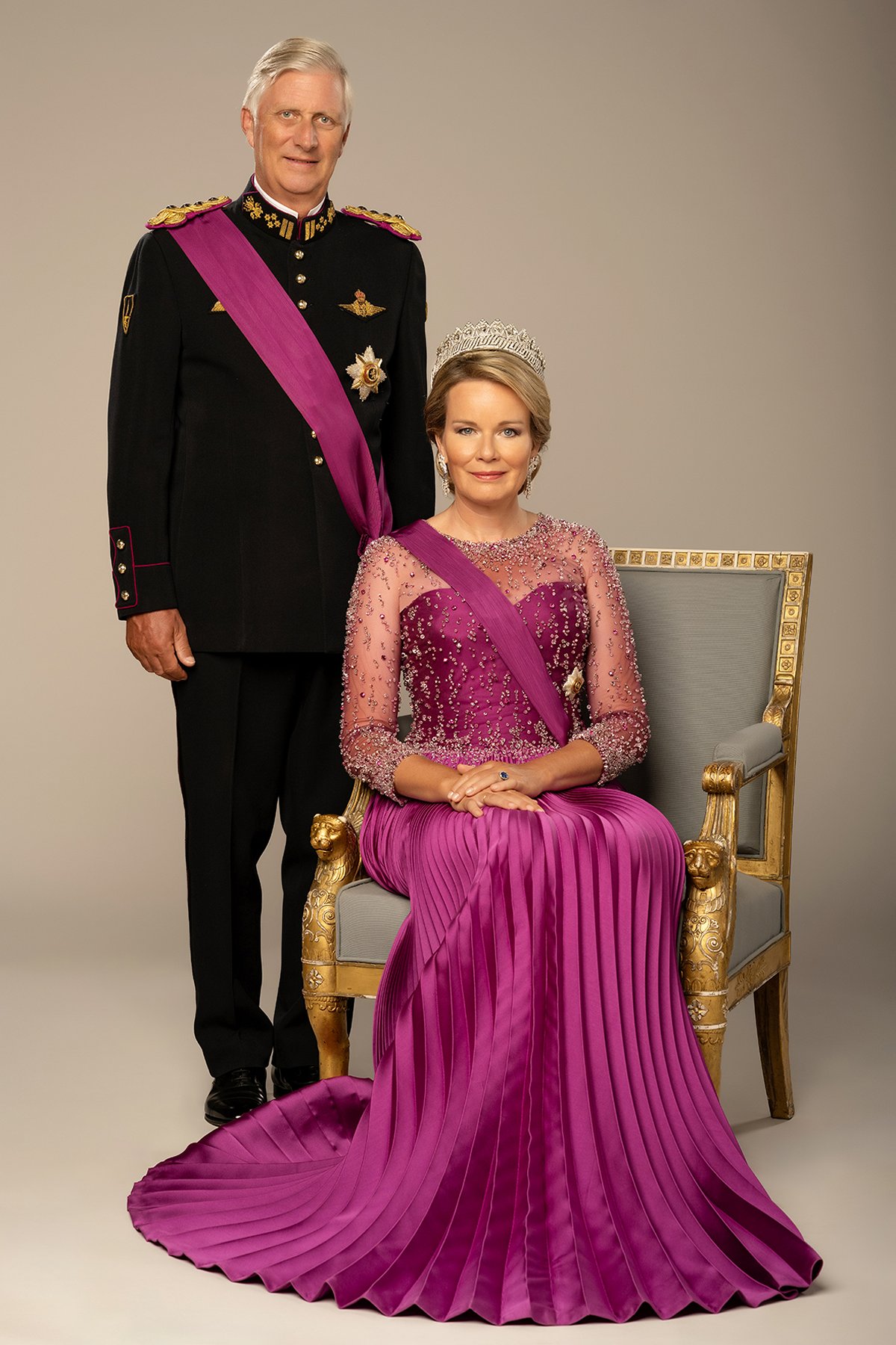 New portraits of the King and Queen of the Belgians taken to celebrate the 10th anniversary of his accession to the throne, July 2023 (Michel Gronemberger/Belgian Royal Palace)