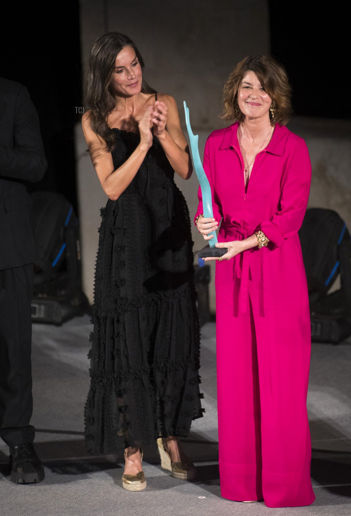 Queen Letizia of Spain presents the Master of Cinema Award to actress Irene Jacob at the closing ceremony of the 13th annual Atlantida Mallorca Film Fest in Palma de Mallorca on July 30, 2023 (JAIME REINA/AFP via Getty Images)