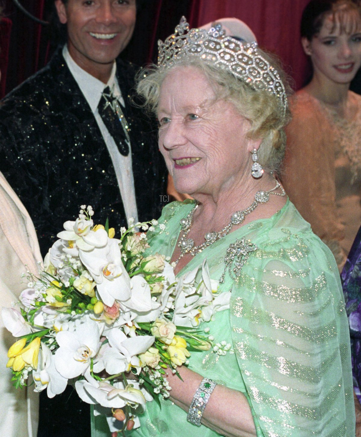 The Queen Mother attends a 90th birthday gala in her honor at the London Palladium, July 19, 1990 (PA Images/Alamy)
