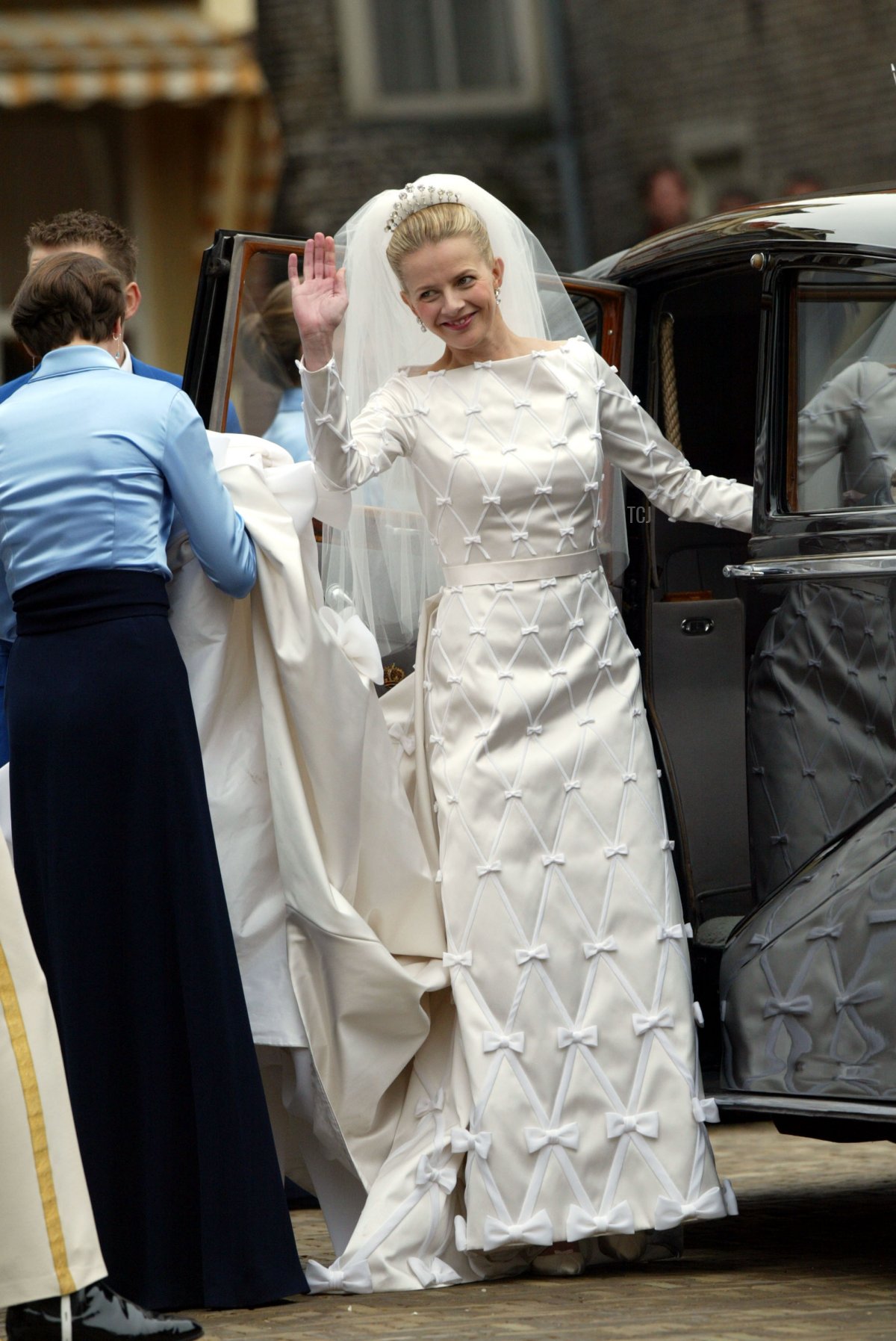 Princess Mabel is pictured on the day of her wedding to Prince Friso in Delft, April 24. 2004 (Michel Porro/Getty Images)