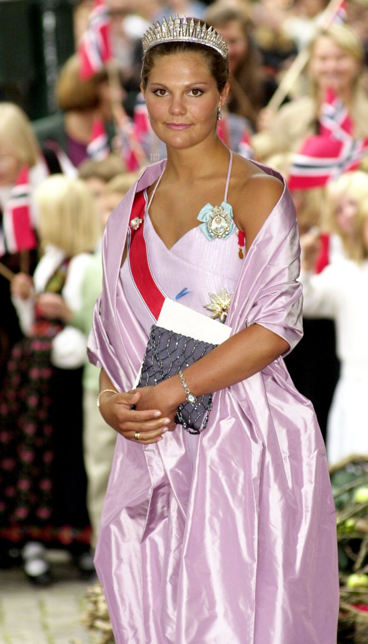 The Crown Princess of Sweden attends the wedding of Crown Prince Haakon and Crown Princess Mette-Marit at Oslo Cathedral on August 25, 2001 (Anthony Harvey/Getty Images)
