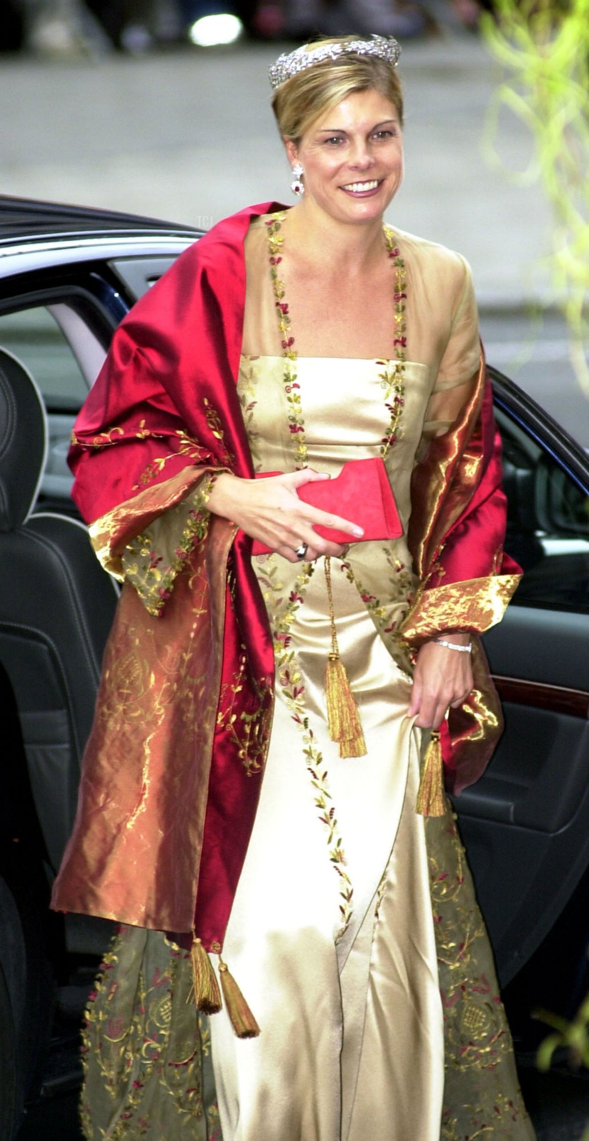 Princess Laurentien of the Netherlands attends the wedding of Crown Prince Haakon and Crown Princess Mette-Marit at Oslo Cathedral on August 25, 2001 (Anthony Harvey/Getty Images)