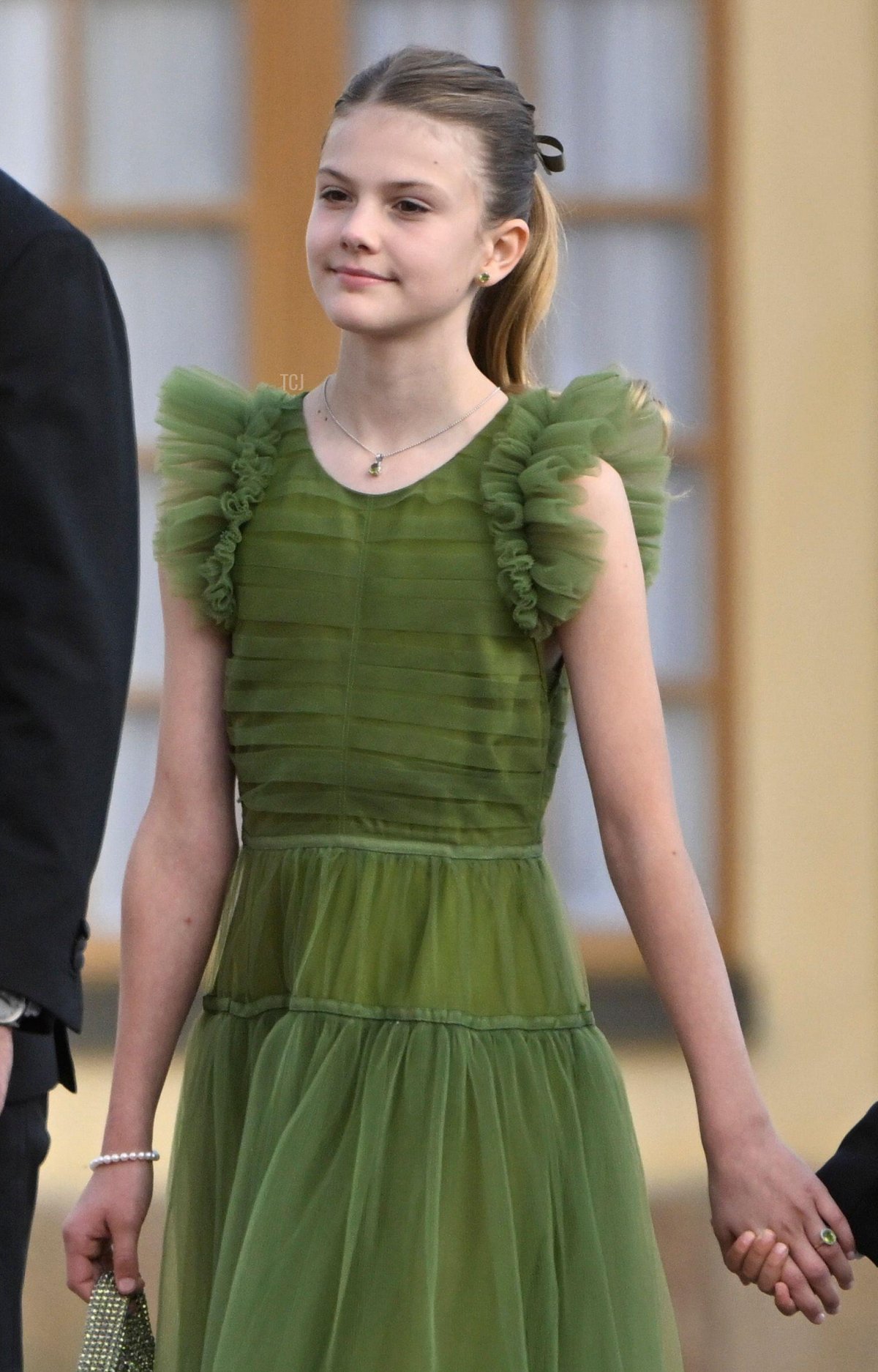 Princess Estelle of Sweden arrives at the Drottningholm Palace Theatre for a Golden Jubilee opera performance on September 14, 2023 (Fredrik Sandberg/TT News Agency/Alamy)