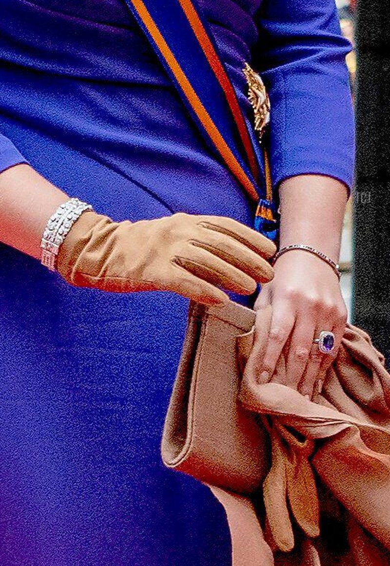 Princess Amalia of the Netherlands arrives at the Royal Theater in The Hague for Prinsjedag on September 19, 2023 (Albert Nieboer/DPA Picture Alliance/Alamy)