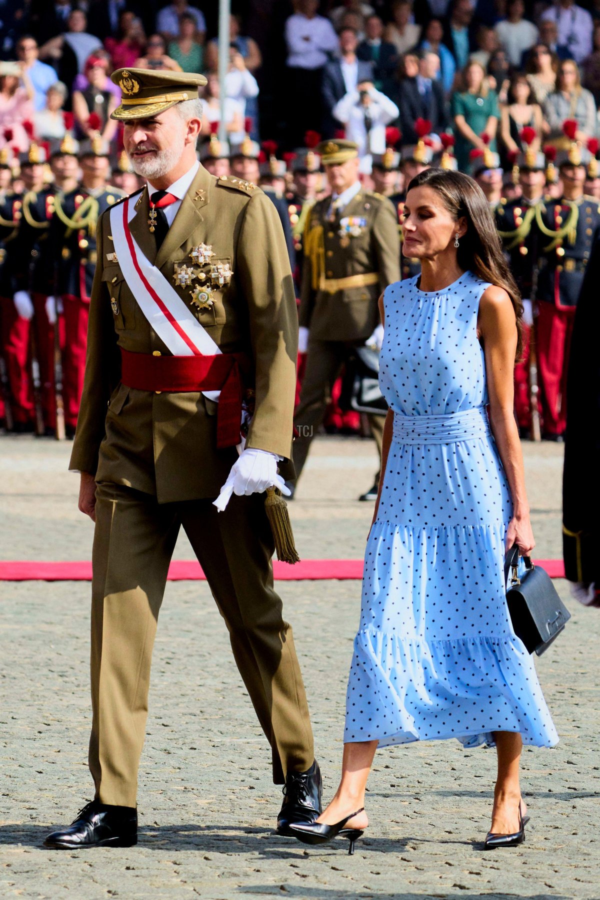 The King and Queen of Spain arrive at the military academy in Zaragoza to watch the Princess of Asturias pledge of allegiance to the flag, October 7, 2023 (agefotostock/Alamy)