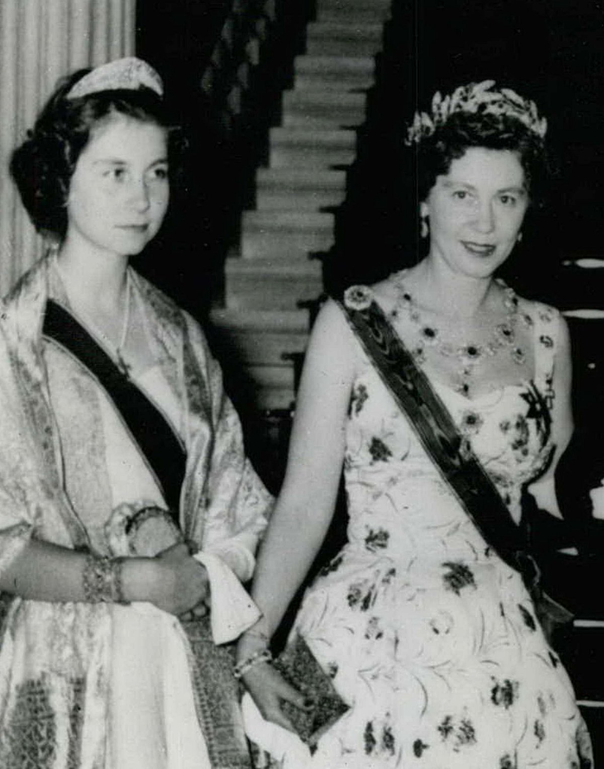 Queen Friederike of the Hellenes and her daughter, Princess Sophia of Greece and Denmark, attend a reception at the Royal Palace in Athens in honor of President Heuss of West Germany, May 18, 1956 (Keystone Press/Alamy)