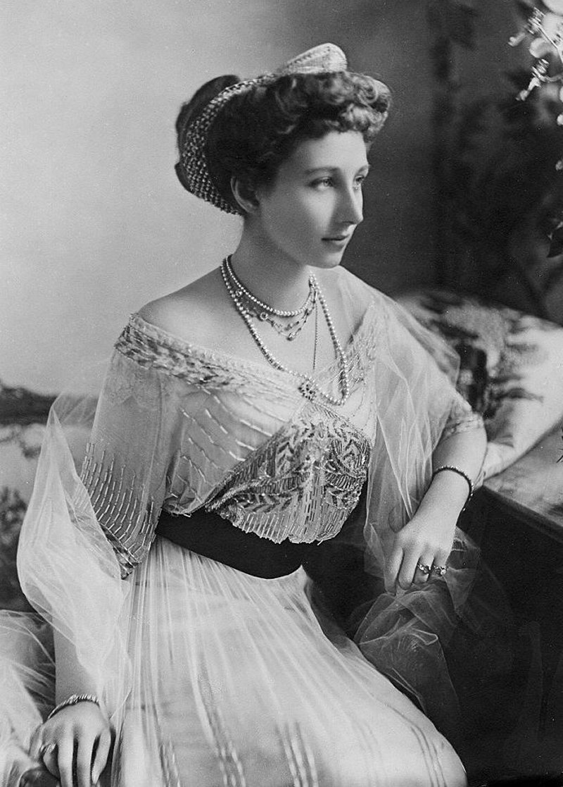 Princess Viktoria Luise of Prussia, photographed in London by Keturah Collings, ca. 1911 (Wikimedia Commons)