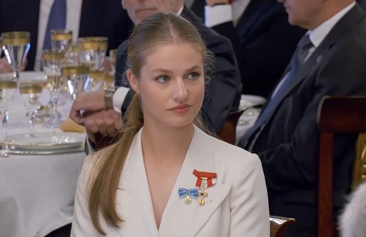 The Princess of Asturias attends a luncheon at the Royal Palace in Madrid after pledging an oath of allegiance to the Spanish constitution on her 18th birthday, October 31, 2023 (Casa de S.M. el Rey/screencapture)