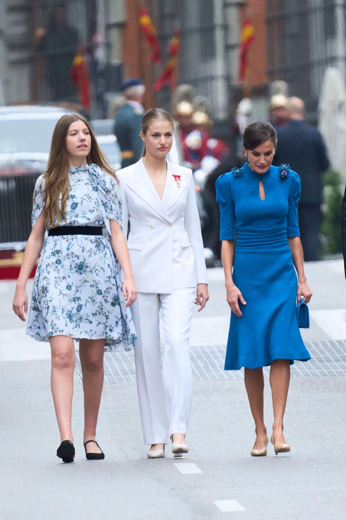 The Princess of Asturias, with the Queen of Spain and Infanta Sofia, arrives at the Cortes Generales in Madrid for a ceremony marking her official oath of allegiance to the Spanish constitution, October 31, 2023 (agefotostock/Alamy)