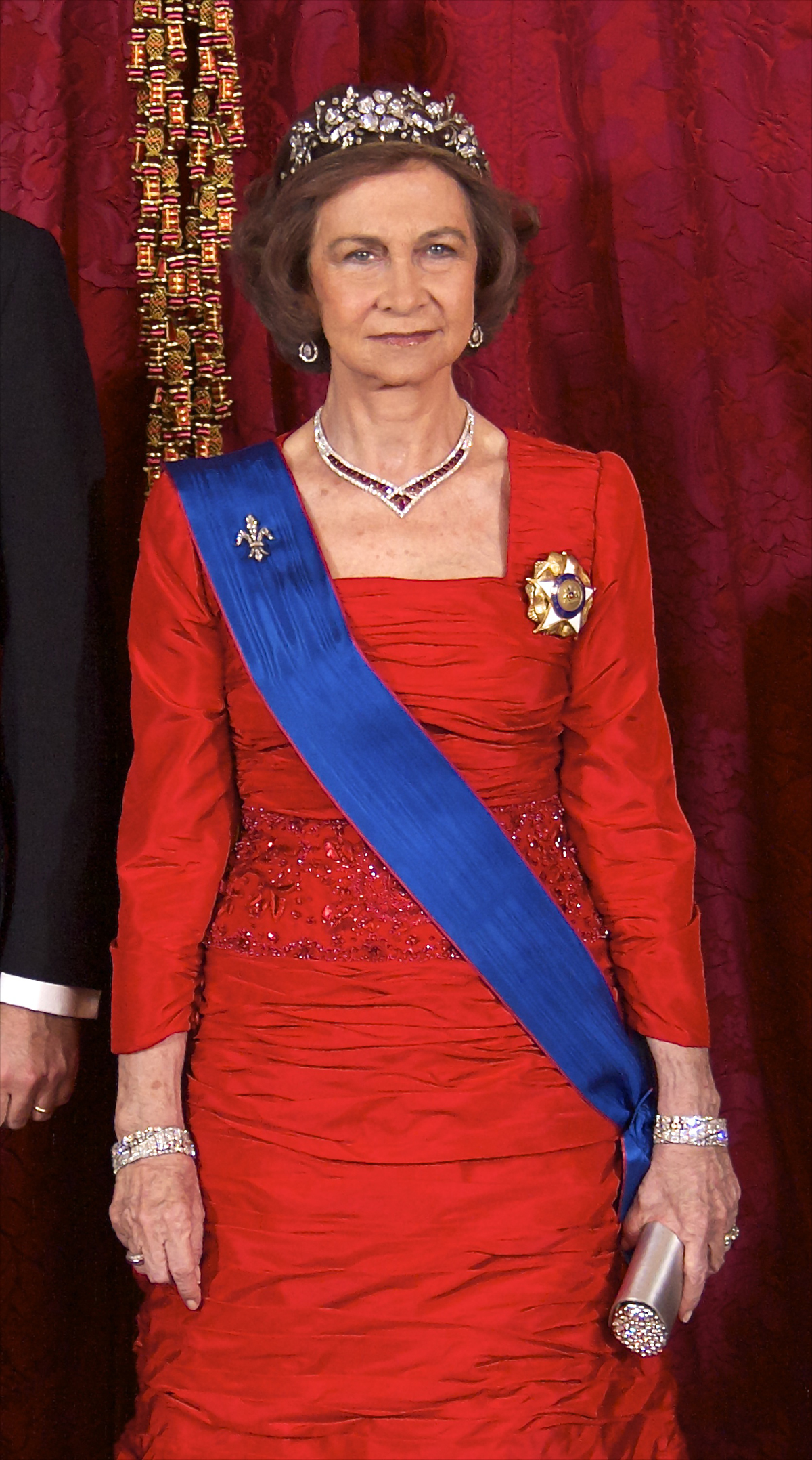Queen Sofia of Spain attends a gala dinner in honor of the President of Chile at the Royal Palace in Madrid on March 7, 2011 (Carlos Alvarez/Getty Images)