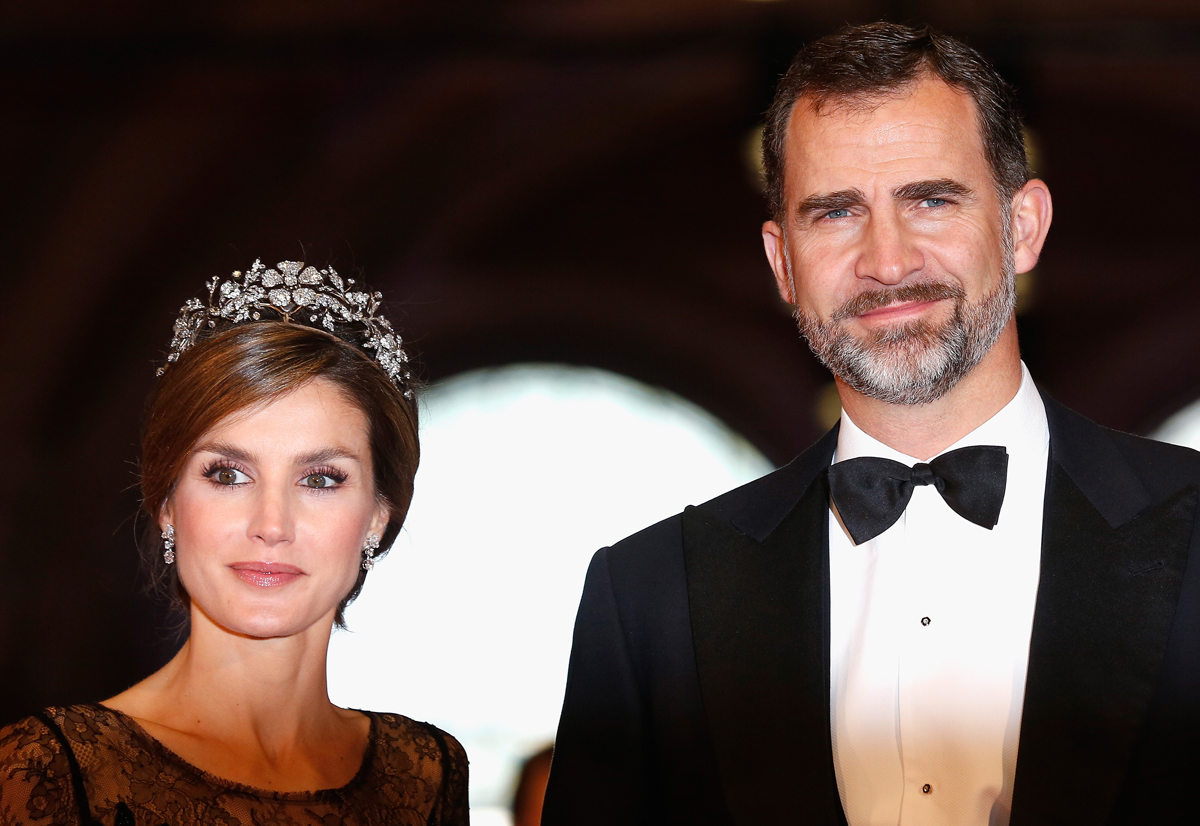 The Prince and Princess of Asturias attend a dinner hosted by Queen Beatrix of the Netherlands at the Rijksmuseum in Amsterdam on the eve of her abdication, April 29, 2013 (Michel Porro/Getty Images)