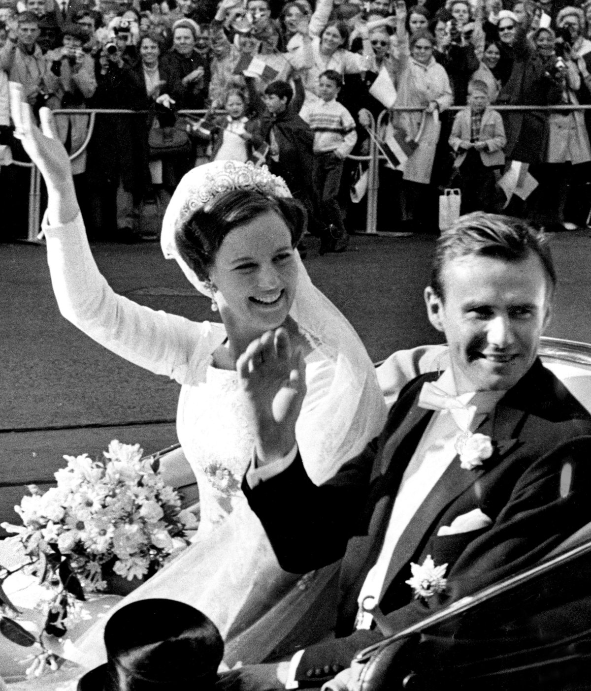 Crown Princess Margrethe of Denmark and Count Henri Laborde de Monpezat are pictured on their wedding day in Copenhagen, June 10, 1967 (Jan Bjorsell/TT News Agency/Alamy)
