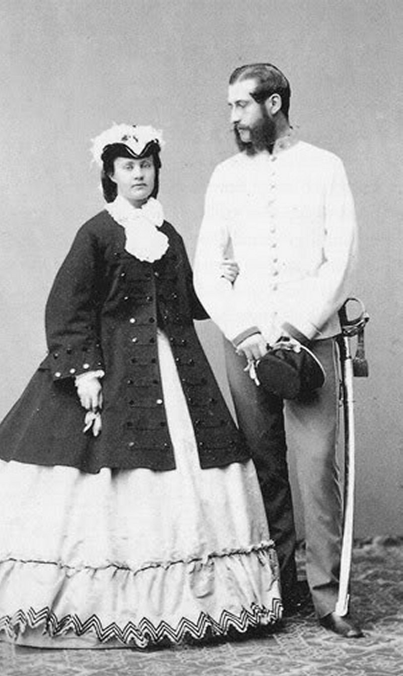 Duke Philipp of Württemberg and his wife, Archduchess Marie Therese of Austria-Teschen, ca. 1865 (Grand Ladies Site)