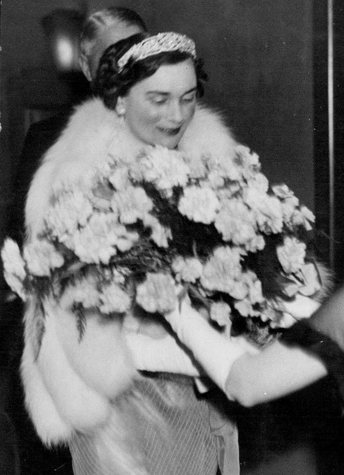 Princess Alice, Duchess of Gloucester attends the Open Sesame Ball, a benefit for the Royal Society for the Prevention of Cruelty to Animals, at the Dorchester Hotel in London on April 15, 1937 (Sport & General Press Agency Limited/SuperStock/Alamy)