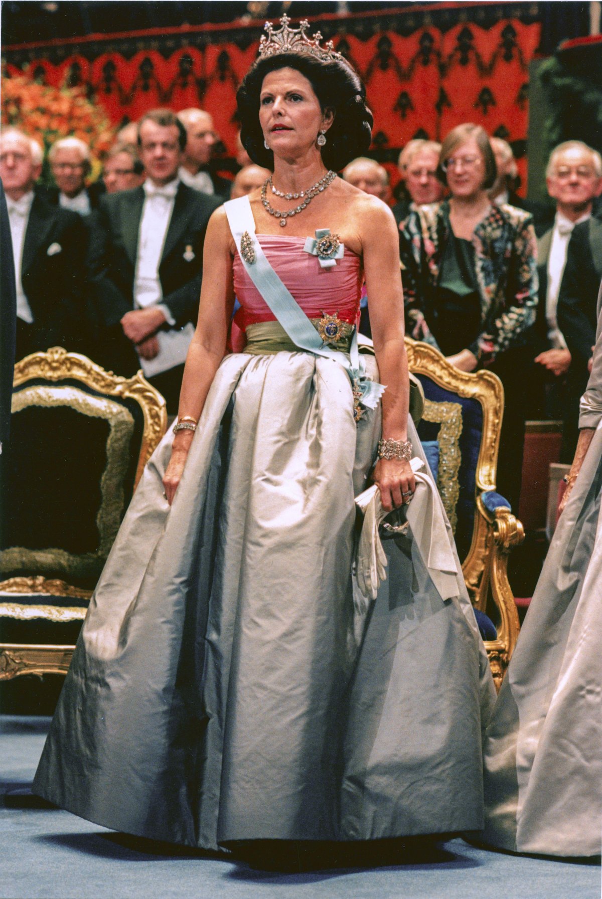 Queen Silvia of Sweden attends the Nobel Prize ceremony in Stockholm on December 10, 1995 (Janerik Henriksson/TT News Agency/Alamy)