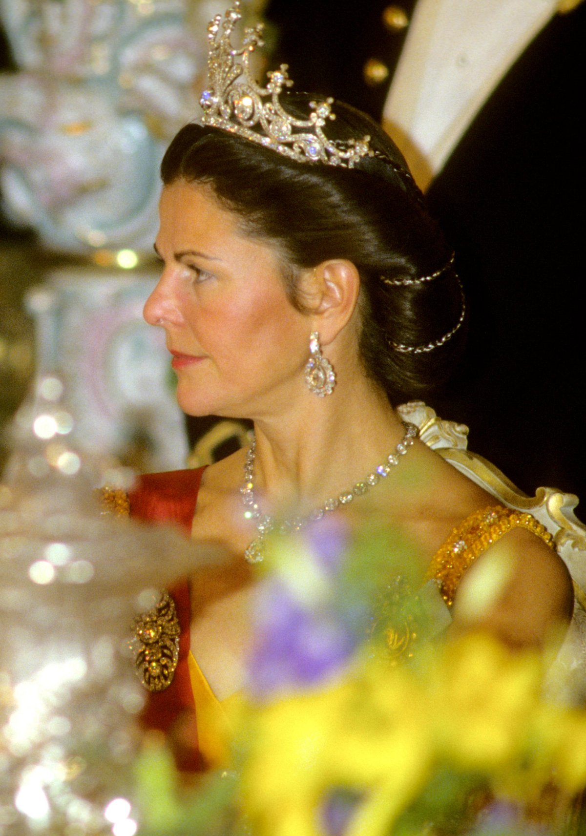 Queen Silvia of Sweden attends a state banquet in honor of the visiting President of Portugal on October 9, 1990 (Roger Tillberg/Alamy)