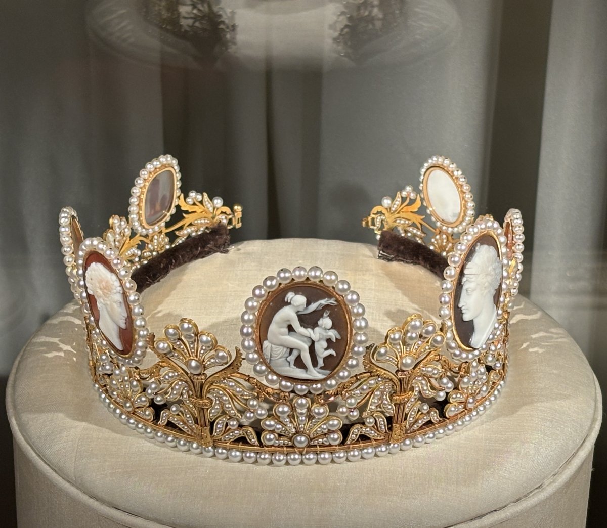 The Cameo Tiara is displayed in Stockholm, December 2023 (Photograph generously shared by Kristina Solberg; do not reproduce)