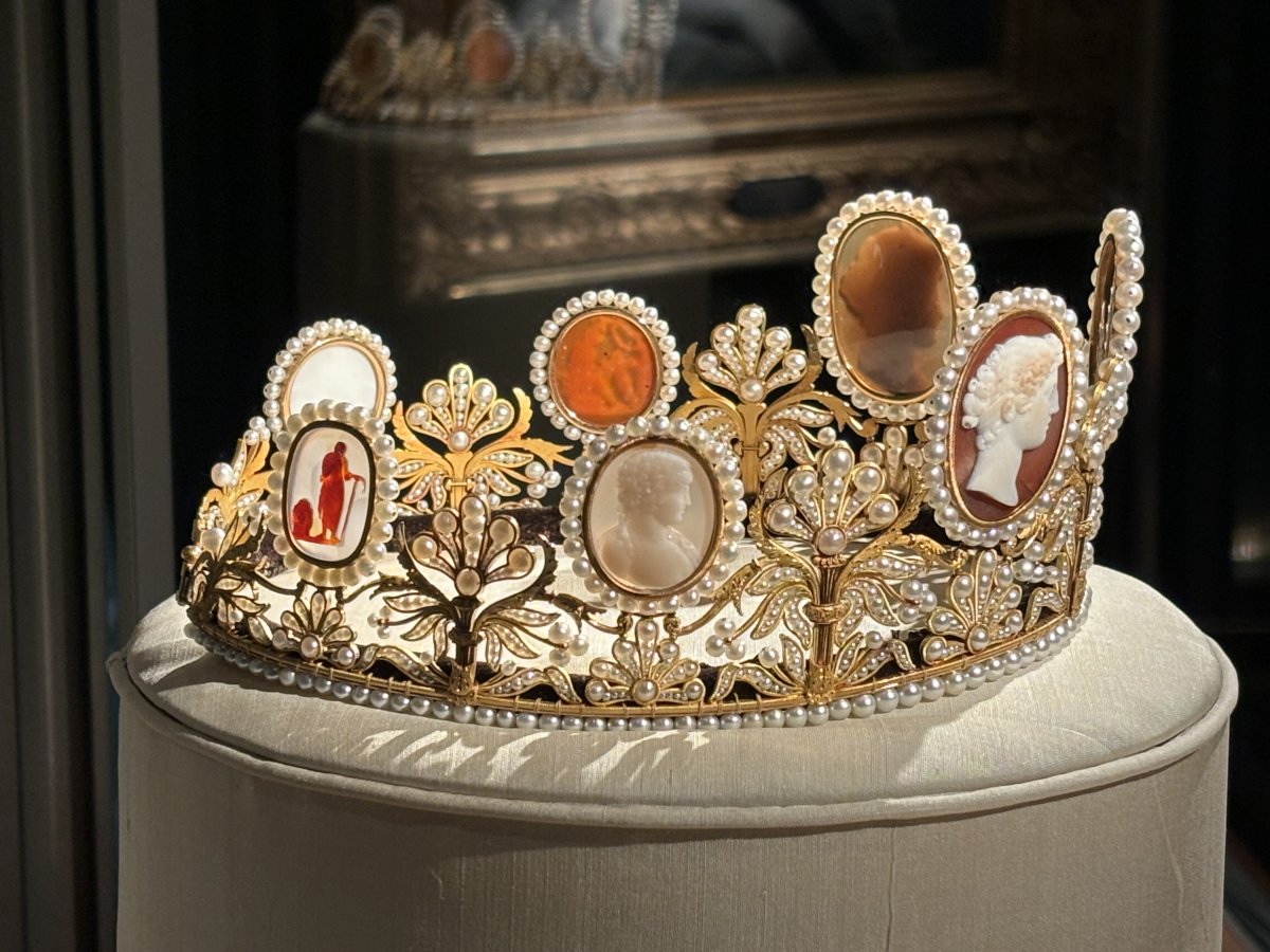 The Cameo Tiara is displayed in Stockholm, December 2023 (Photograph generously shared by Kristina Solberg; do not reproduce)