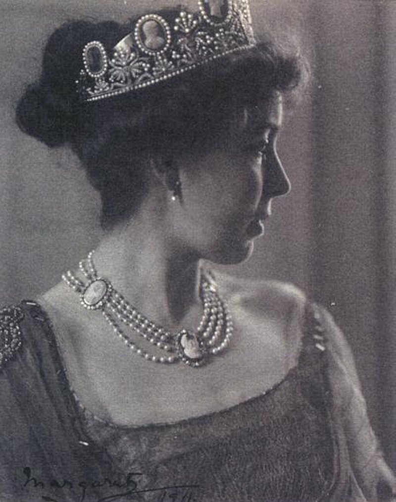 Crown Princess Margareta of Sweden, photographed ca. 1911 (Grand Ladies Site)