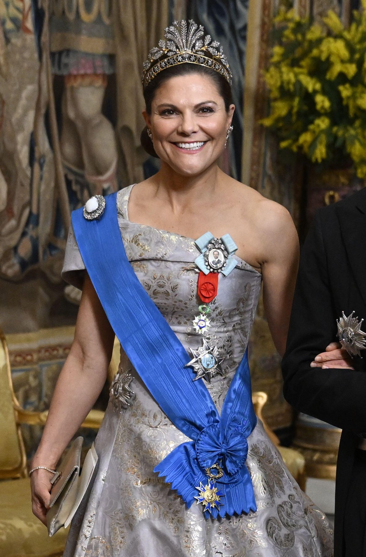 Crown Princess Victoria of Sweden arrives for a state banquet at the Royal Palace in Stockholm on January 30, 2024 (Jessica Gow/TT News Agency/Alamy)
