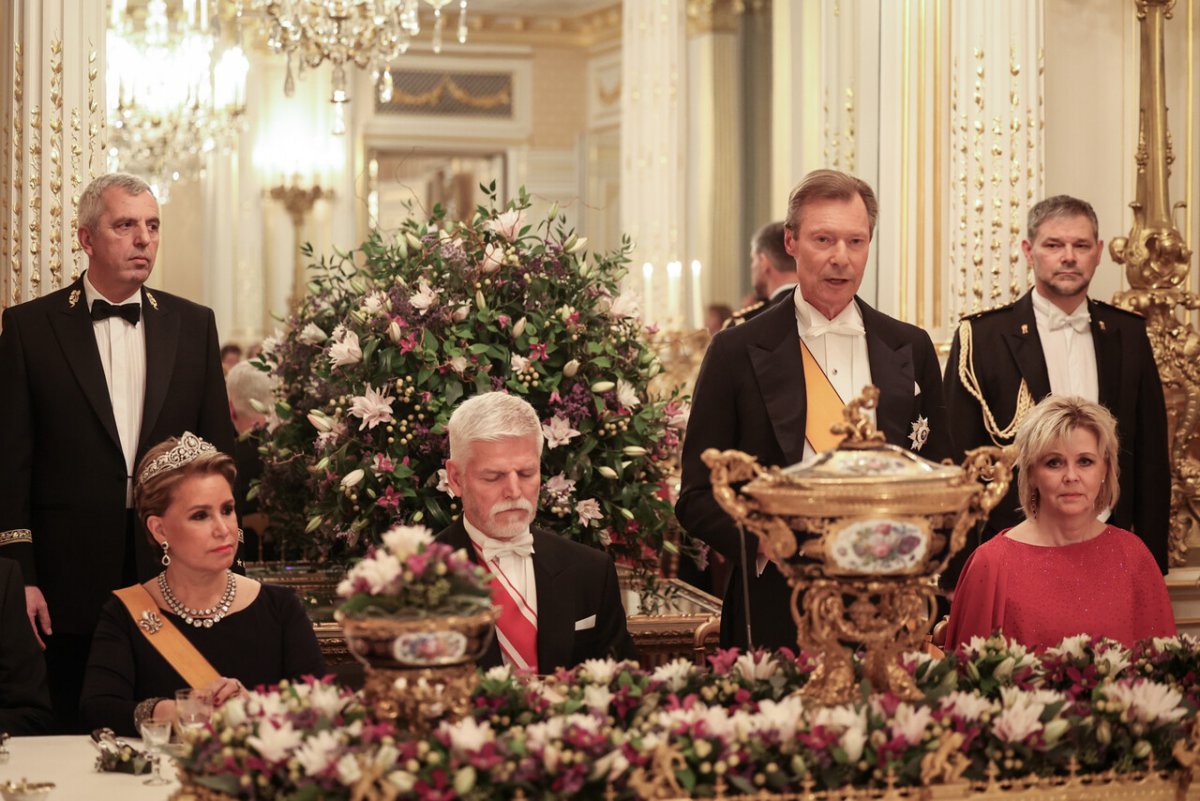 The Grand Duke and Grand Duchess of Luxembourg, with the Hereditary Grand Duke and Hereditary Grand Duchess, host a state banquet for President Pavel of the Czech Republic and Mrs. Pavlova at the Grand Ducal Palace in Luxembourg on February 29, 2024 (Maison du Grand-Duc/Sophie Margue)