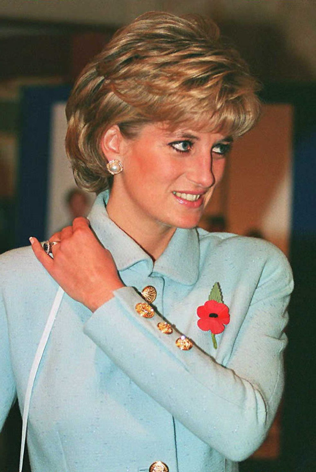 The Princess of Wales arrives at the Hilton Hotel in London for the Help the Aged Golden Awards on November 6, 1995 (JOHNNY EGGITT/AFP/Getty Images)