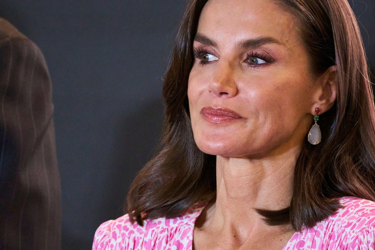 The Queen of Spain attends the presentation of the Gold Medals of Merit in Fine Arts at the Palacio de Congresos in Cadiz on April 3, 2024 (Jack Abuin/ZUMA Press/Alamy)