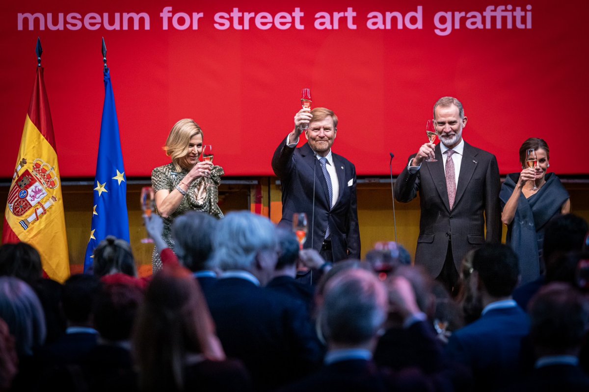 The King and Queen of Spain host a reception at STRAAT Museum in Amsterdam for the King and Queen of the Netherlands on April 18, 2024 (Koninklijk Huis)