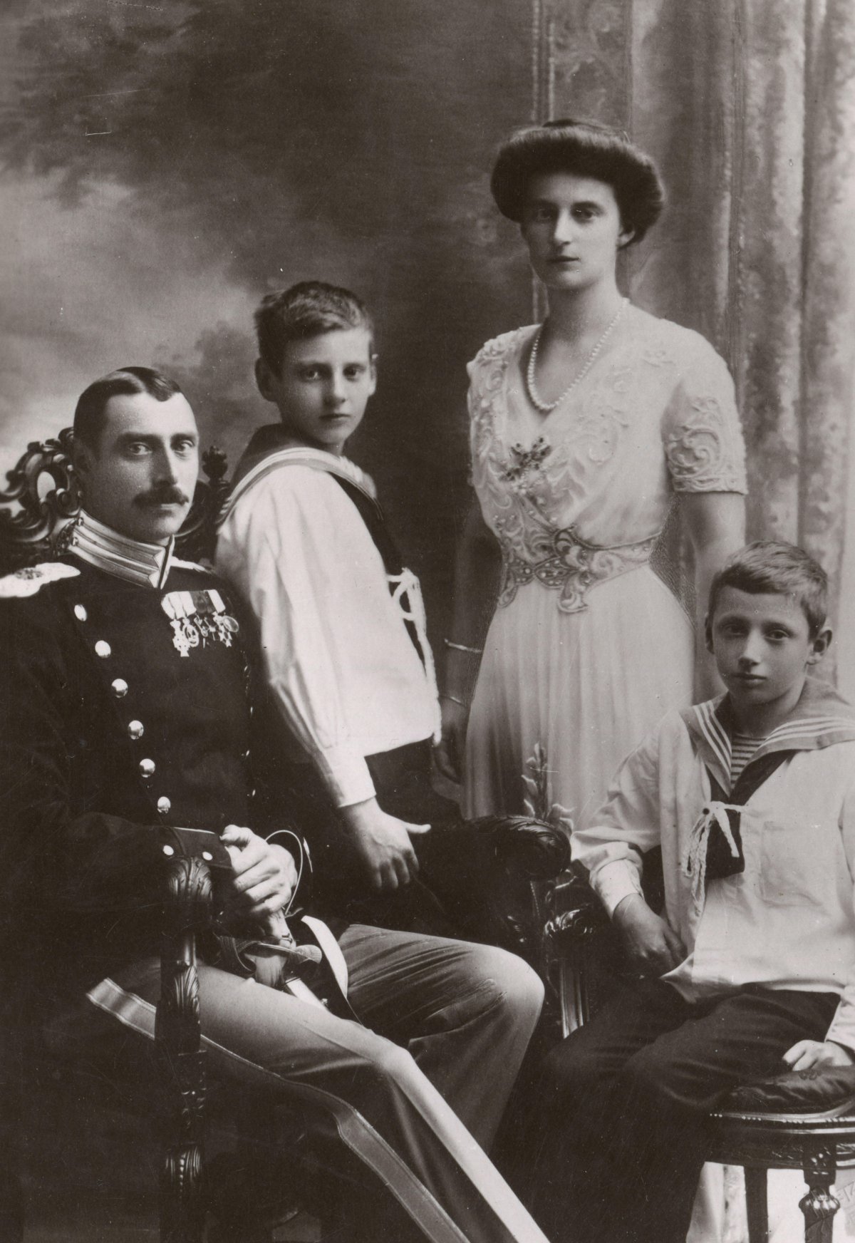 Christian and Alexandrine with their sons, Frederik and Knud (Chronicle/Alamy)