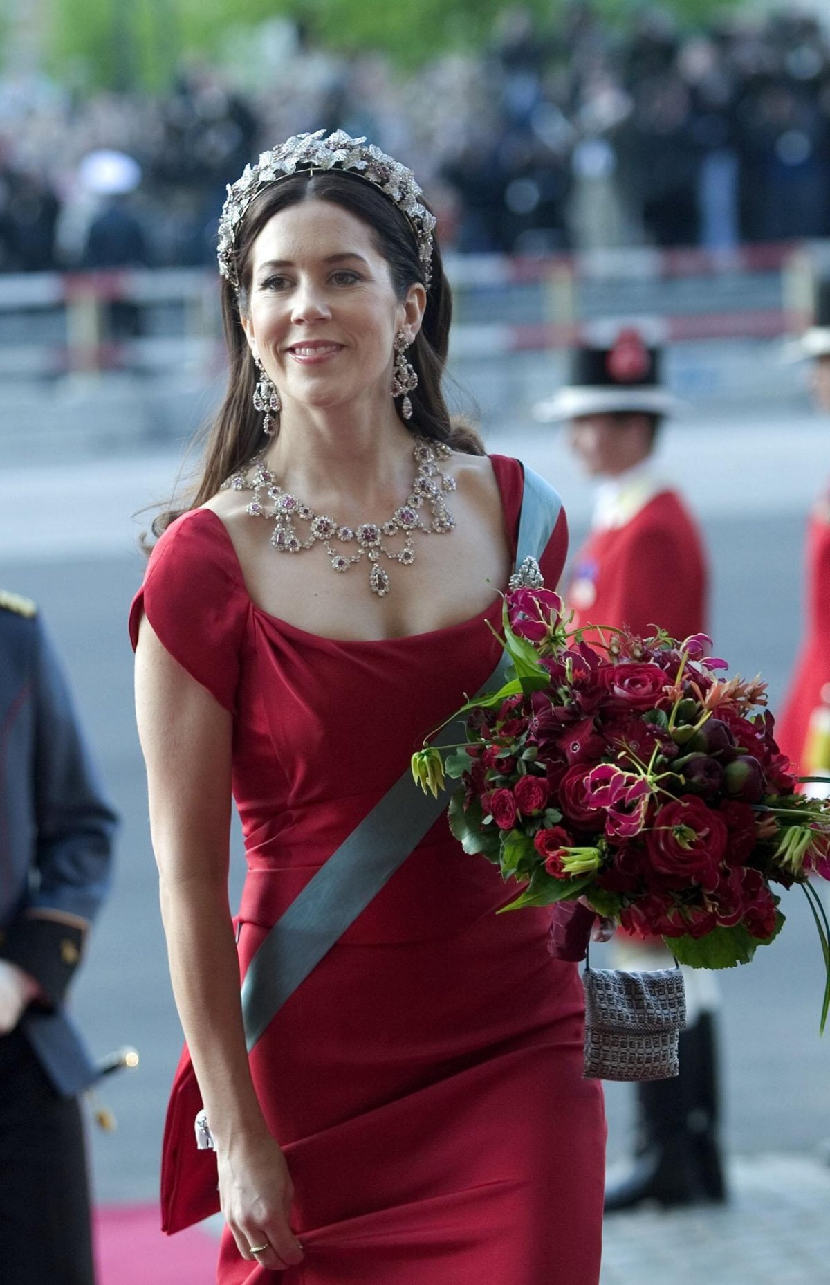 Mary Elizabeth Donaldson attends a pre-wedding gala at the Royal Theatre in Copenhagen on May 13, 2004 (Polfoto/Ritzau/Alamy)
