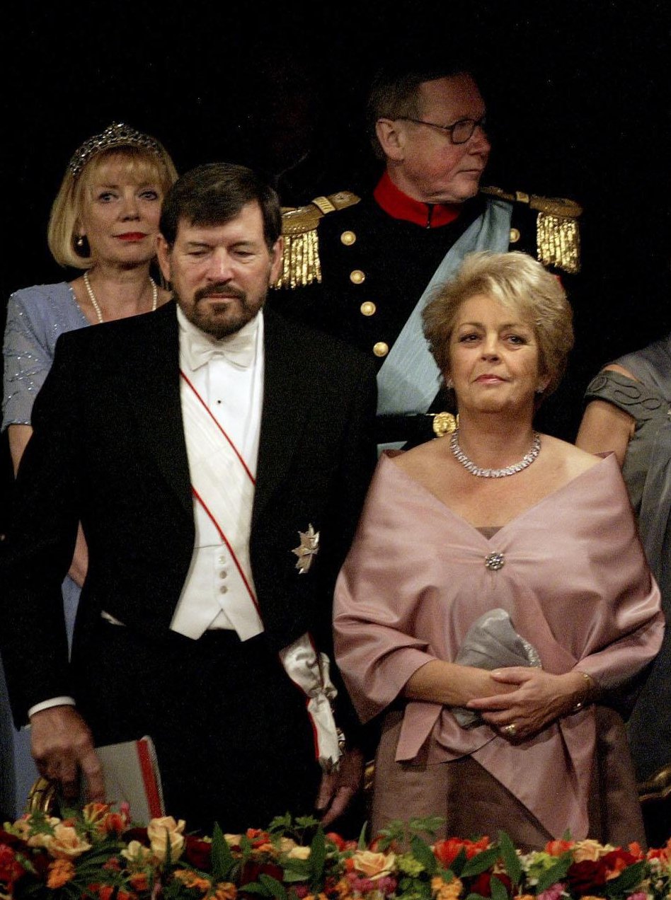 John and Susan Donaldson, with Count Christian and Countess Anne Dorte of Rosenborg sitting behind, attend a pre-wedding gala at the Royal Theatre in Copenhagen on May 13, 2004 (Polfoto/Ritzau/Alamy)