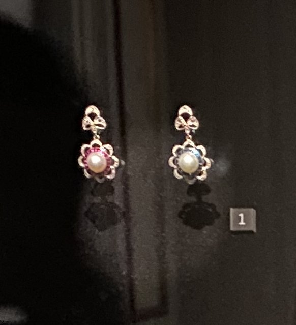 Queen Mary's Sapphire, Ruby, and Pearl Earrings are displayed at the Amalienborg Museum, 2022 (Photo generously shared by reader Kim)
