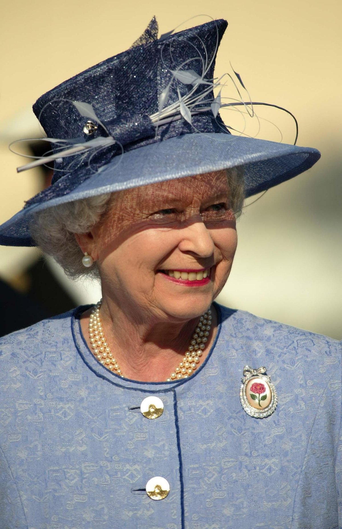 Queen Elizabeth II attends a commemoration ceremony marking the 60th anniversary of the D-Day landings in Normandy on June 6, 2004 (Chris Ison/PA Images/Alamy)