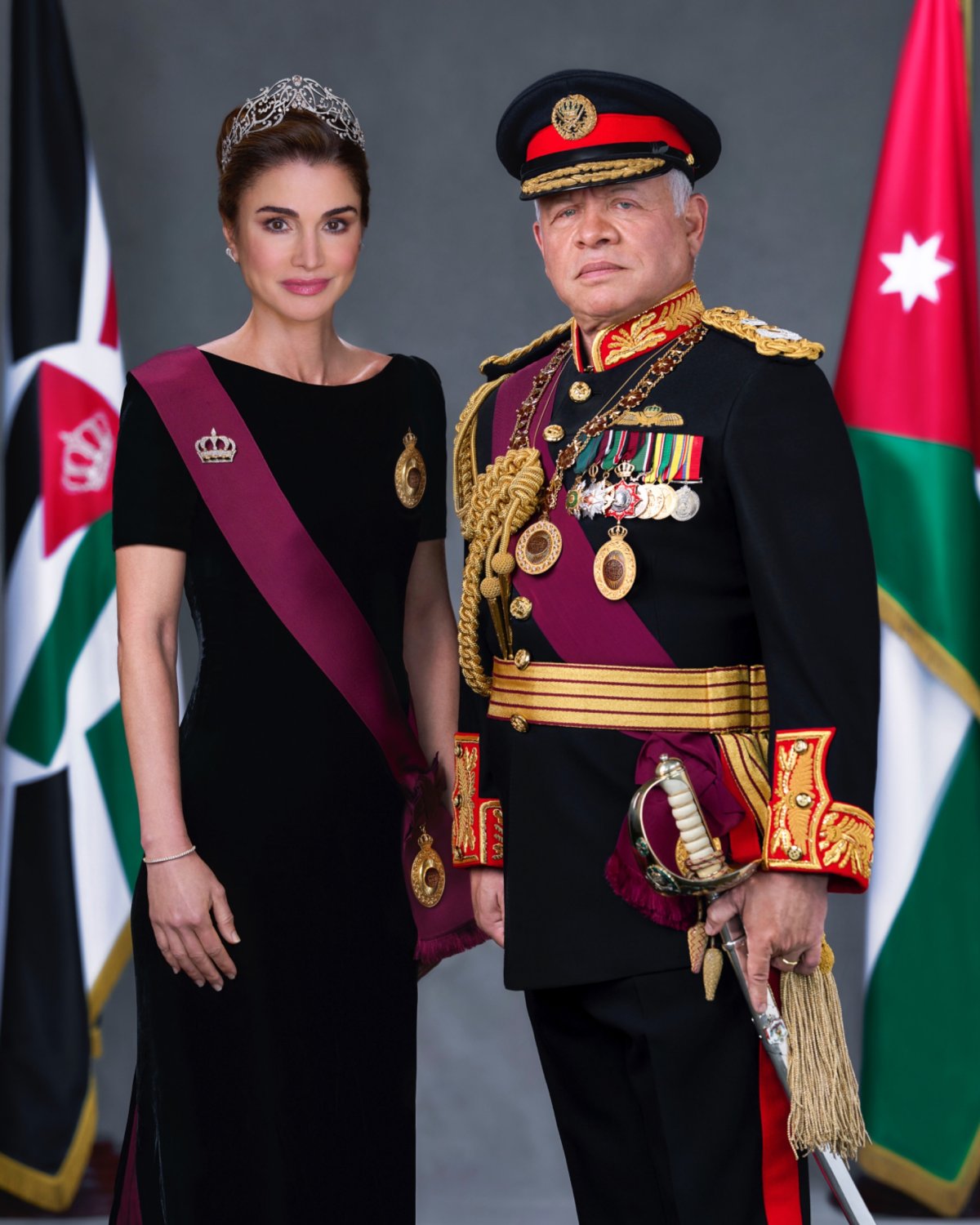 The King and Queen of Jordan pose for an official portrait marking his Silver Jubilee, June 2024 (Royal Hashemite Court)