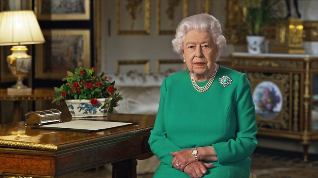 A still image from Queen Elizabeth II's special address to the nation regarding the pandemic on April 5, 2020 (BBC)