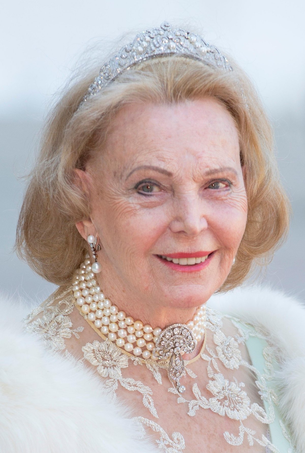 Countess Marianne Bernadotte attends the wedding of Prince Carl Philip of Sweden and Sofia Hellqvist in Stockholm on June 13, 2015 (Patrick van Katwijk/DPA Picture Alliance/Alamy)